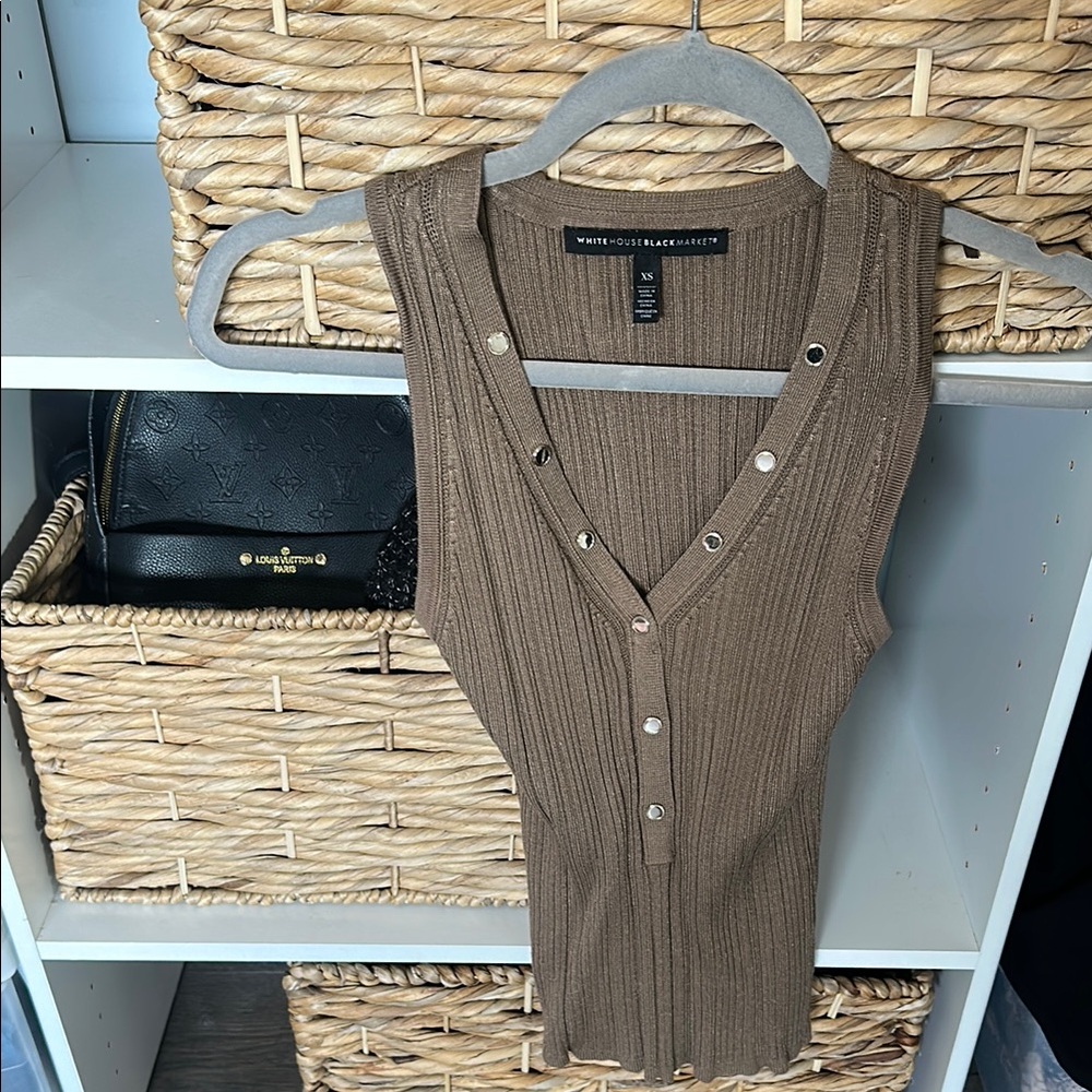 Brown ribbed sleeveless Top